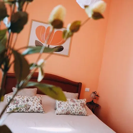 Decio's Balcony アパート