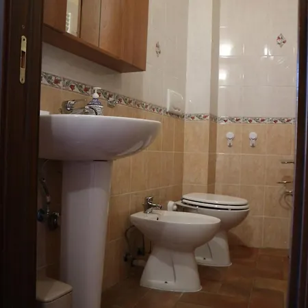 Decio's Balcony アパート